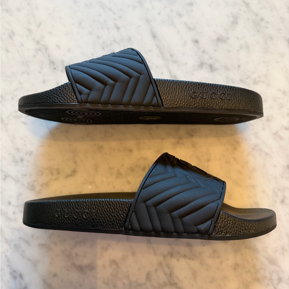 Gucci GG Matelasse Quilted Slides Sandal Rubber Black 
Mens 8.5/9 or Women’s 11 - Picture 5 of 11
